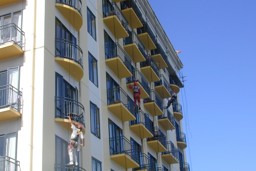 DSCN3144 Meridian Apartments 2